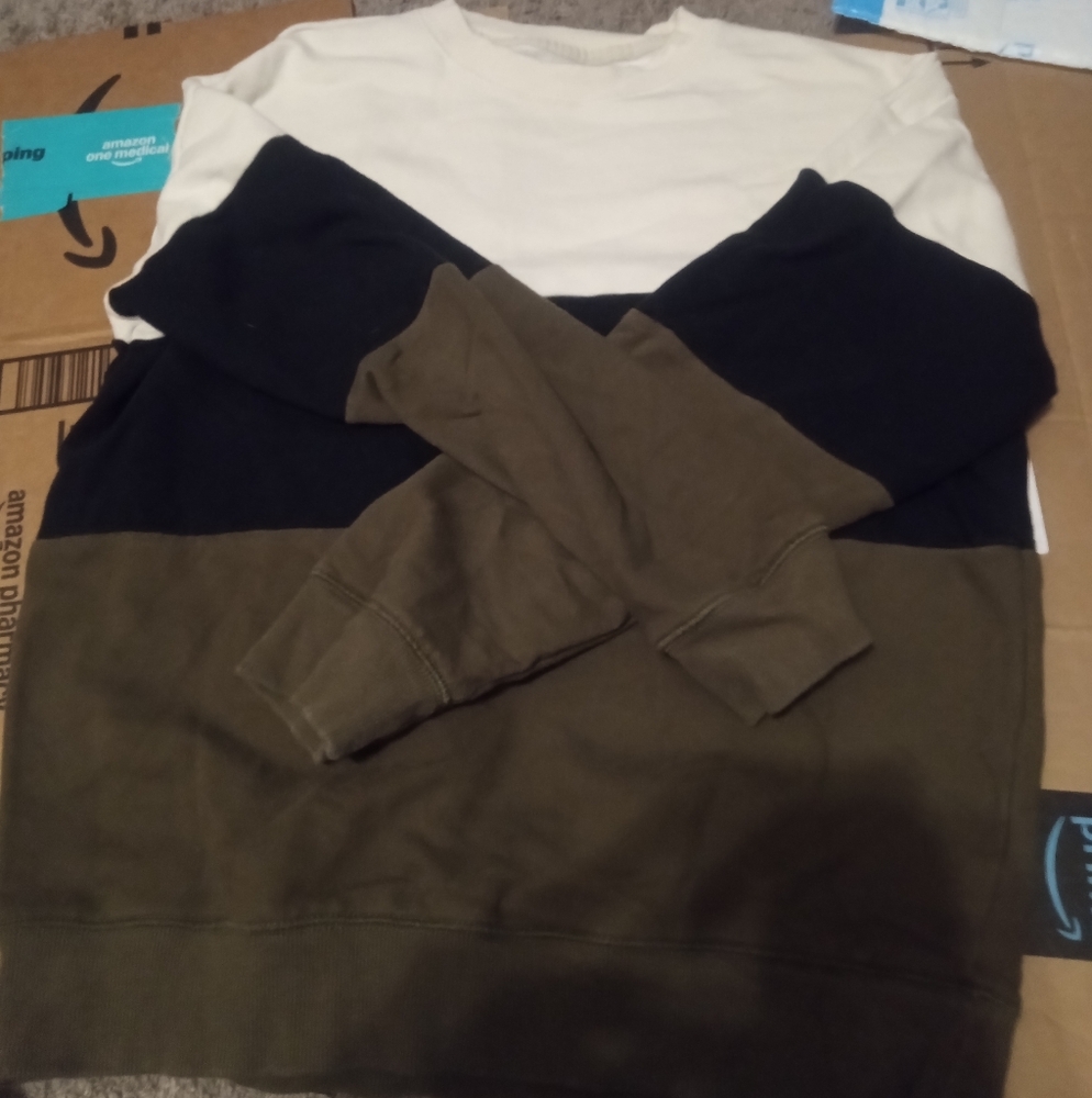 Original Use White Green Blue Sweater